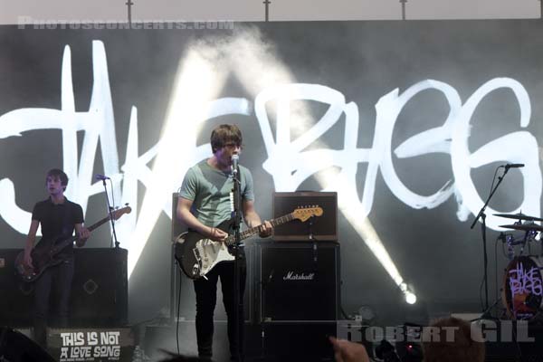 JAKE BUGG - 2017-06-10 - NIMES - Paloma - Flamingo - 